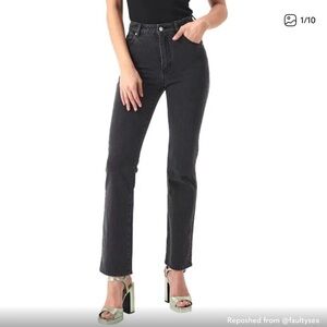 Rollas Original Straight In Washed Black